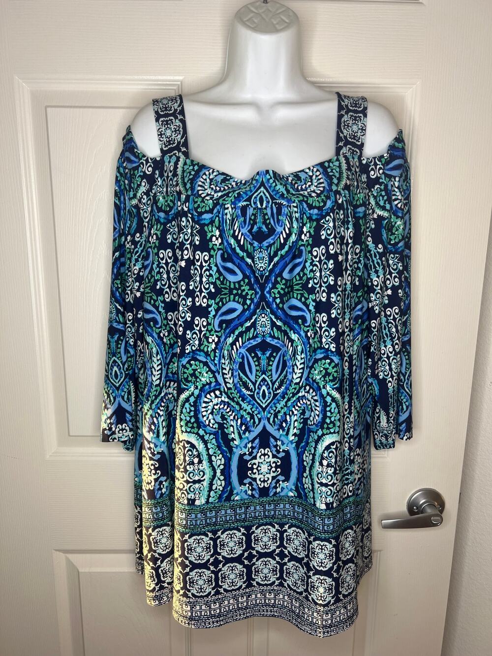 Avenue Women's Paisley Cold-Shoulder Knit Top Tunic Blue/Teal ~ Size 18/20